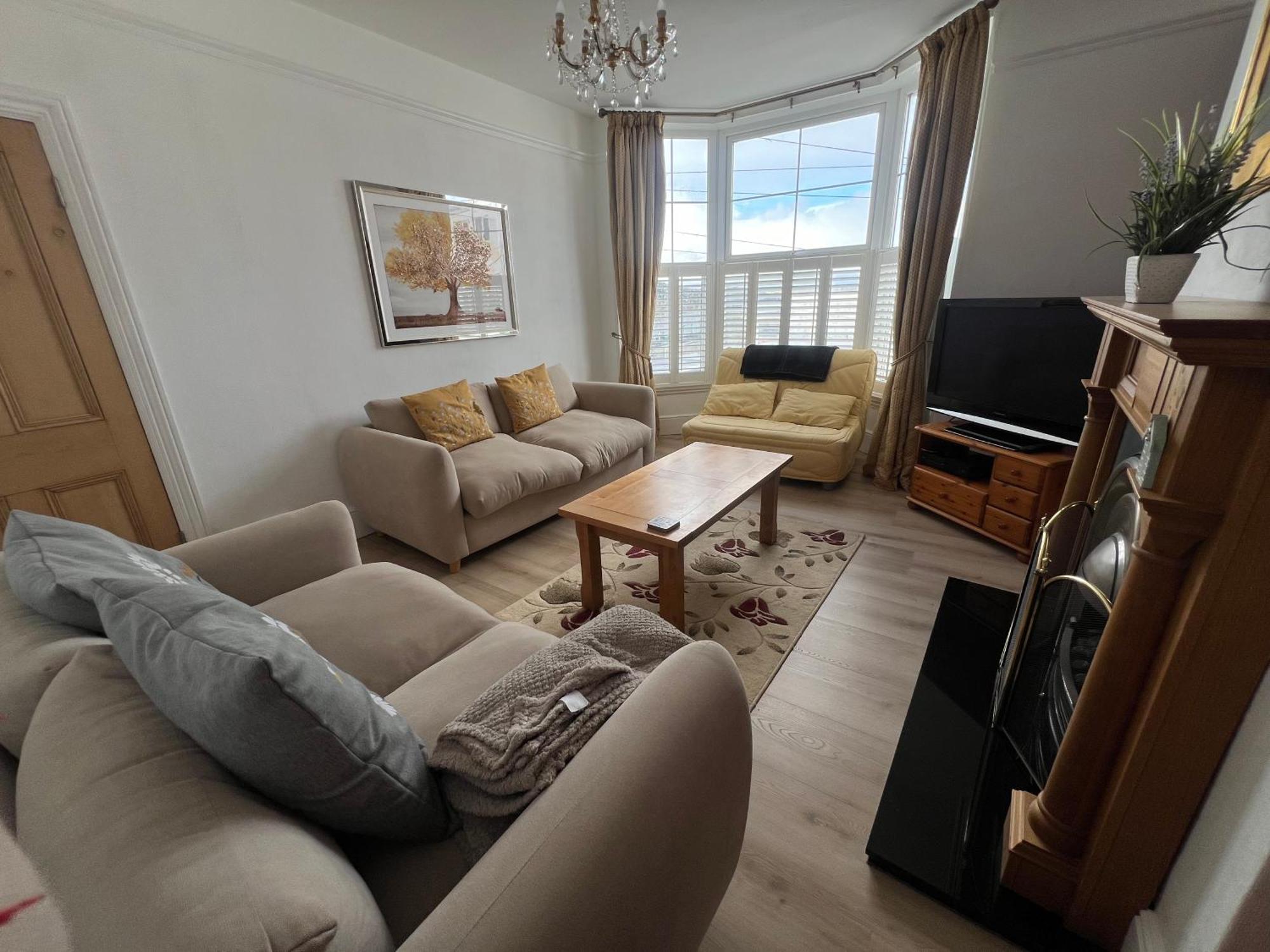 Spacious First Floor Family Flat, Sea View Torquay Exterior photo